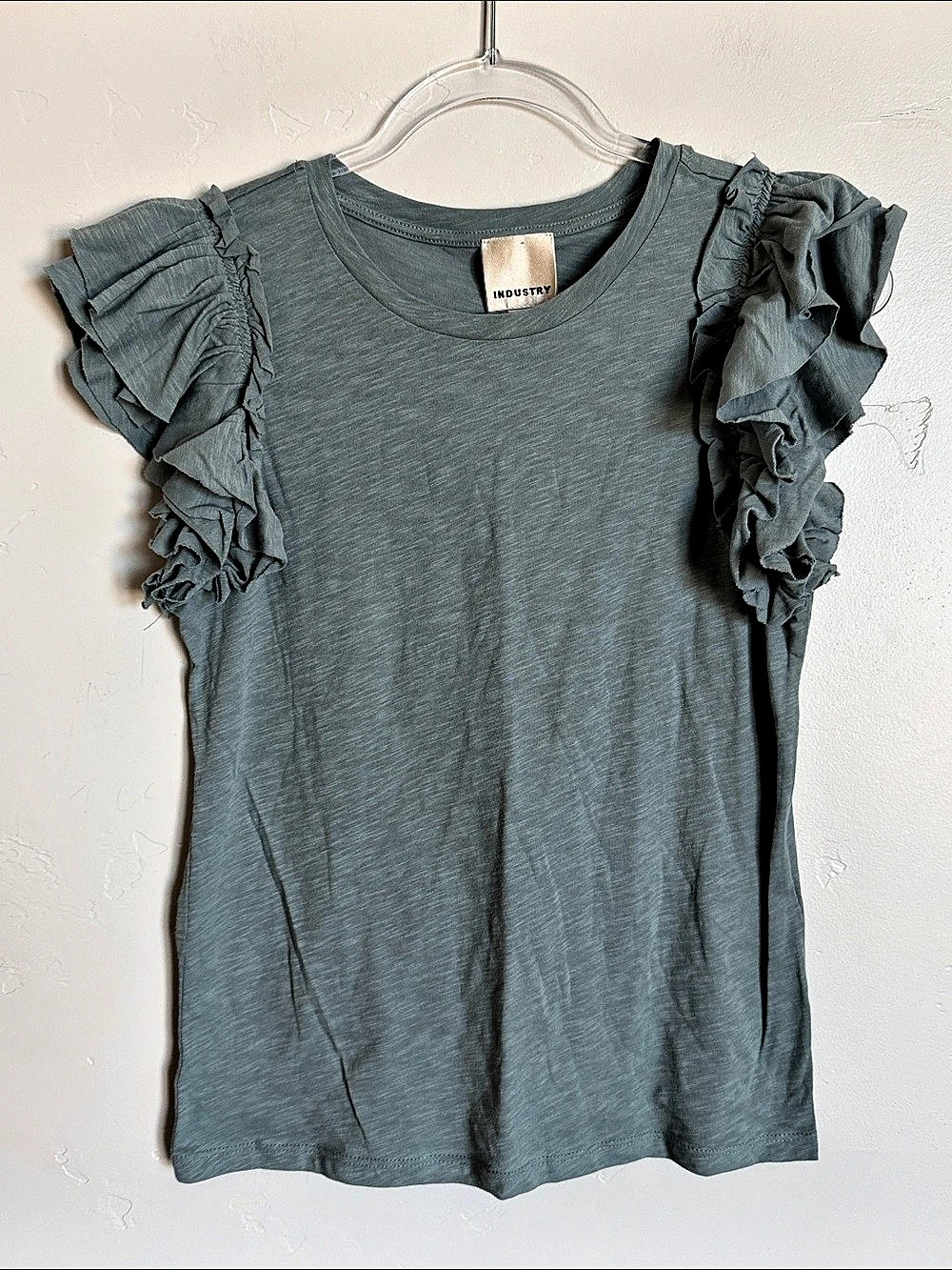 INDUSTRY Ruffle Sleeve Tee in Gray Small Like New